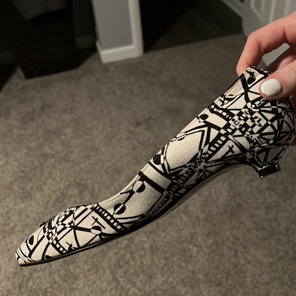 WEDGE WOMENS SHOES SIZE 6 1/2 AMAZING CONDITION - Picture 3 of 3